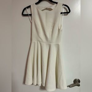 Lulu’s White Dress